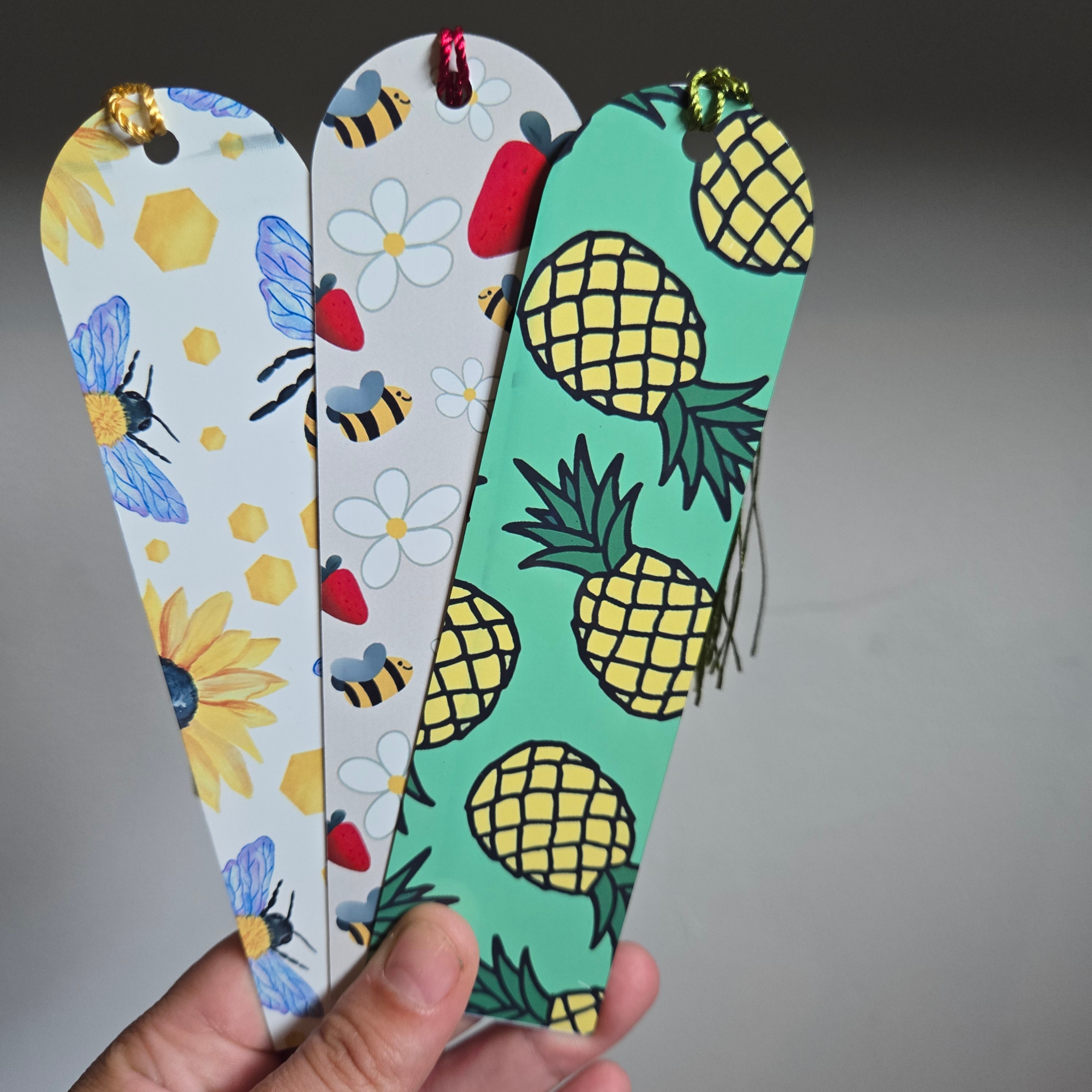 Marque-page aluminium avec pompon - Ananas