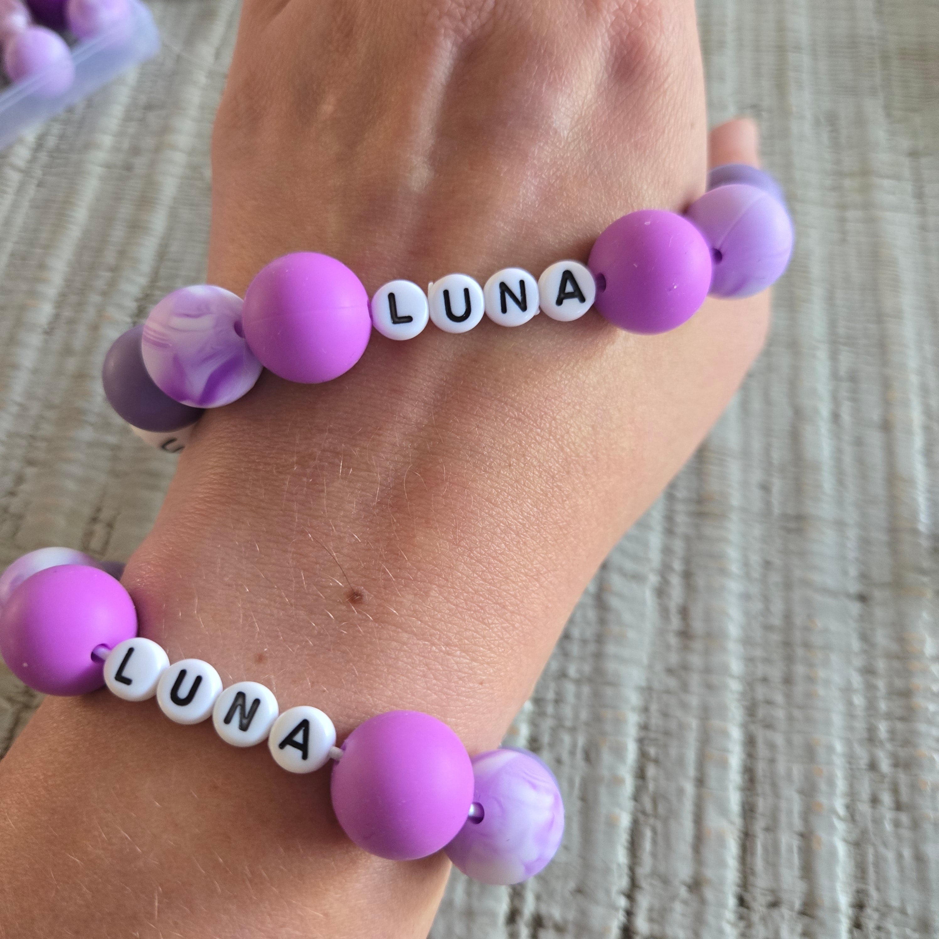 Ensemble collier & bracelet en perle silicone mauve - Personnaliser avec nom
