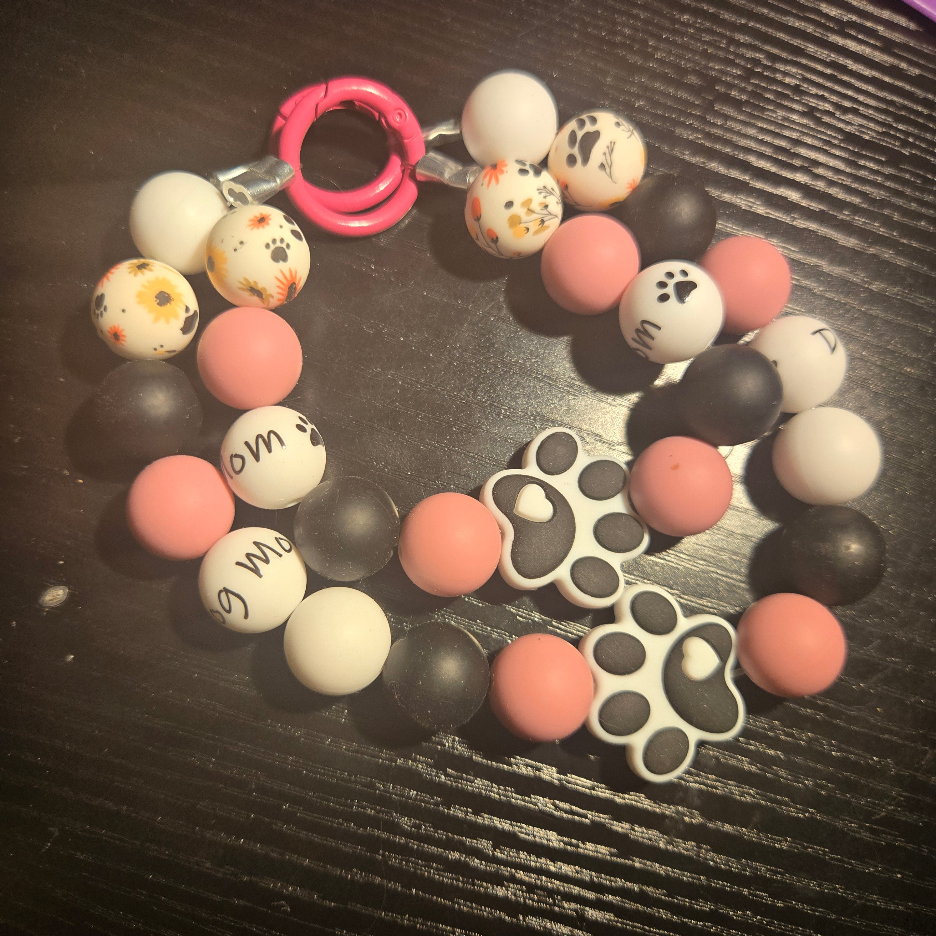 Collier et bracelet en perle silicone - Patte de chien, rose, noir et blanc