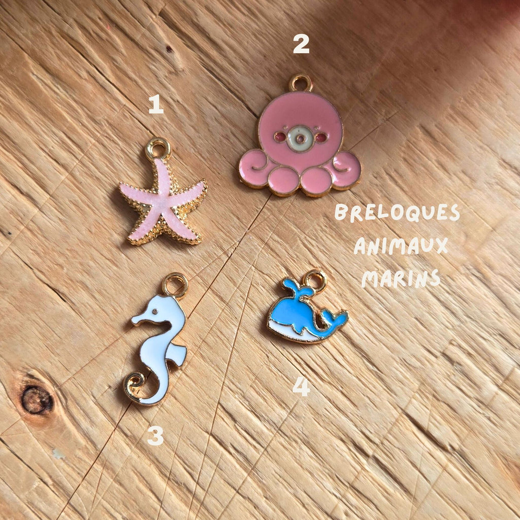 Le Porte-clé Complice – Personnalisé avec breloques & distributeur de sacs