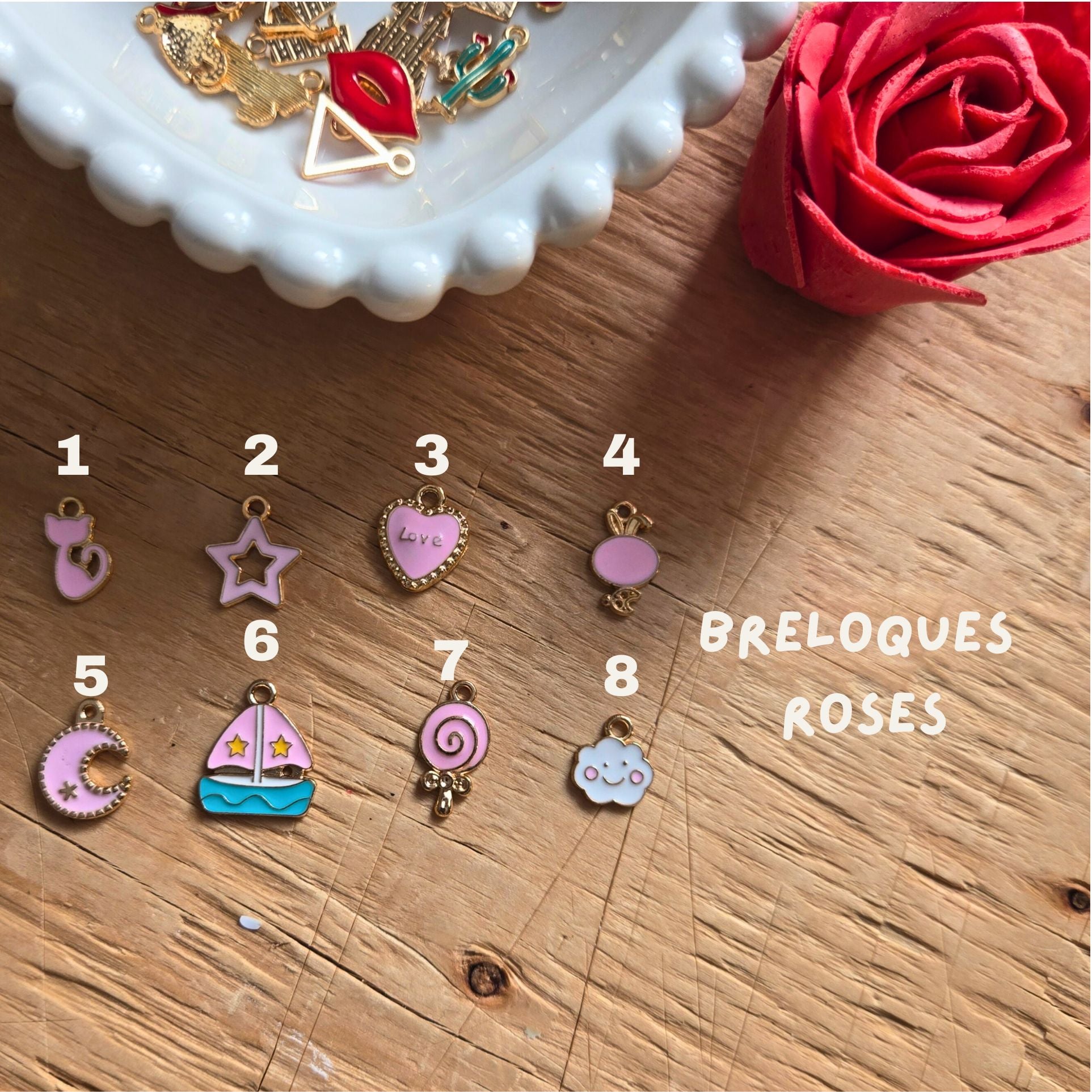 Le Porte-clé Complice – Personnalisé avec breloques & distributeur de sacs