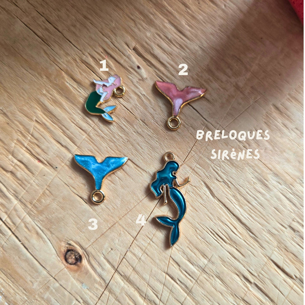 Le Porte-clé Complice – Personnalisé avec breloques & distributeur de sacs