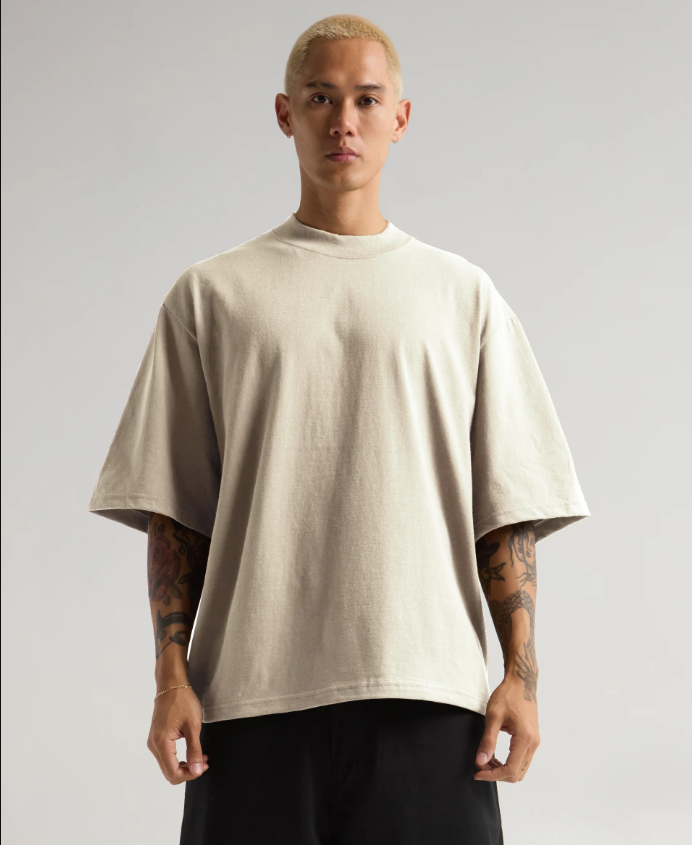 T-shirt oversized unisexe - à personnaliser